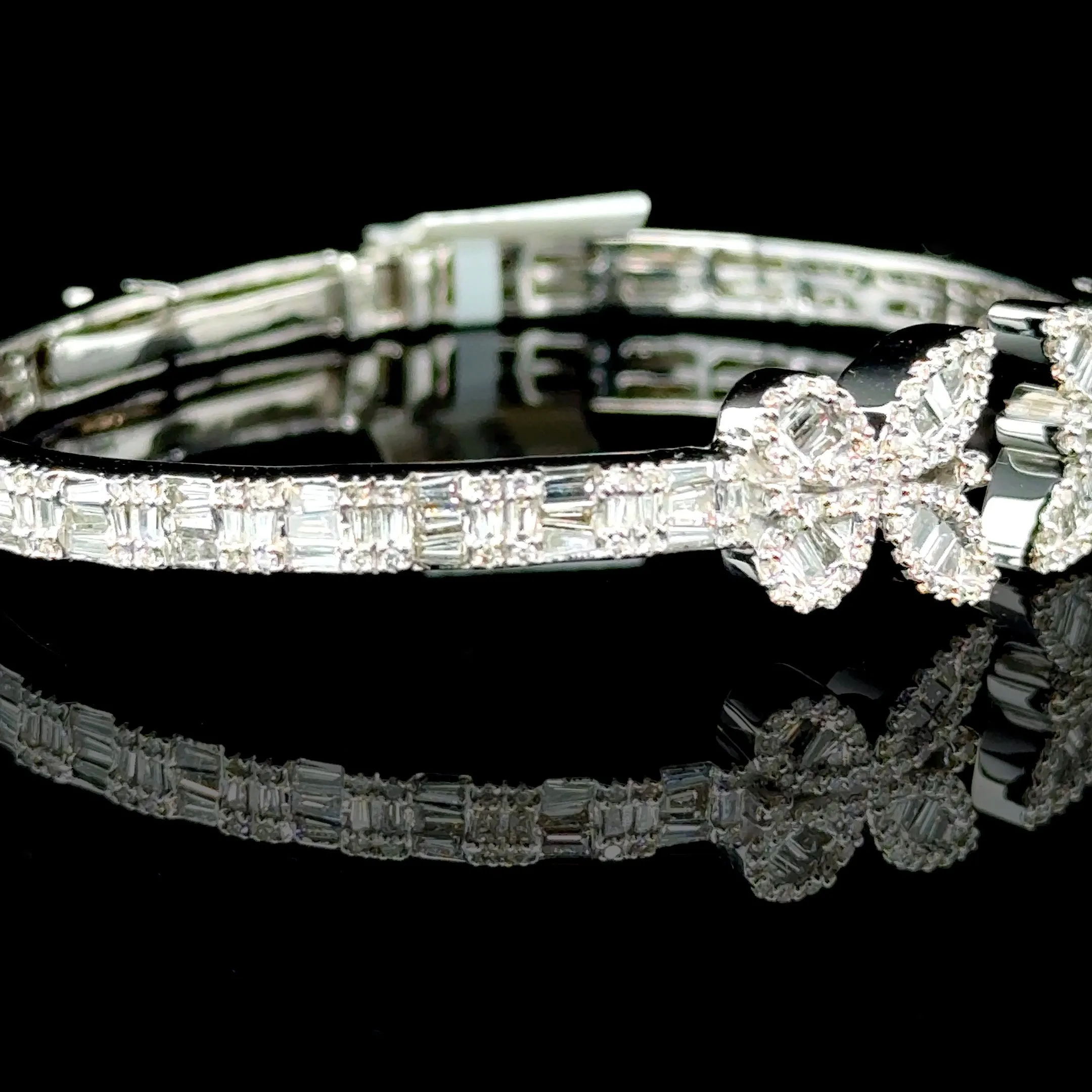 10K White Gold Diamond Butterfly Bangle (2.19ct)