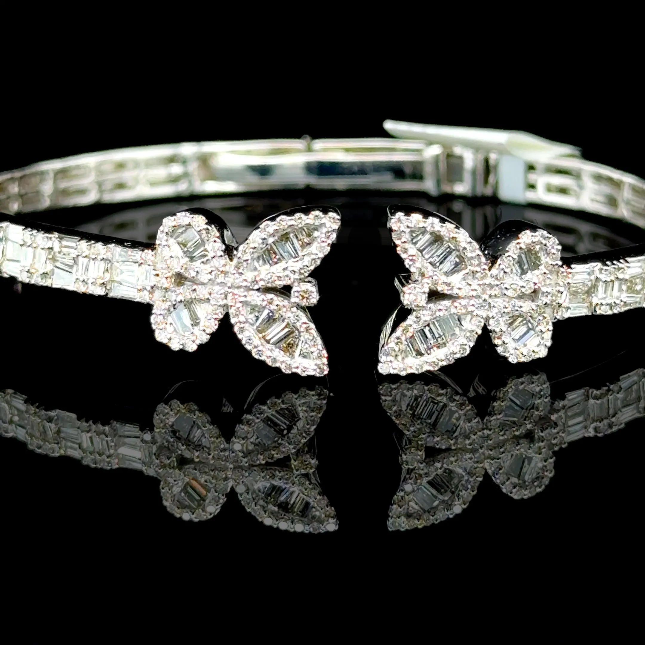 10K White Gold Diamond Butterfly Bangle (2.19ct)