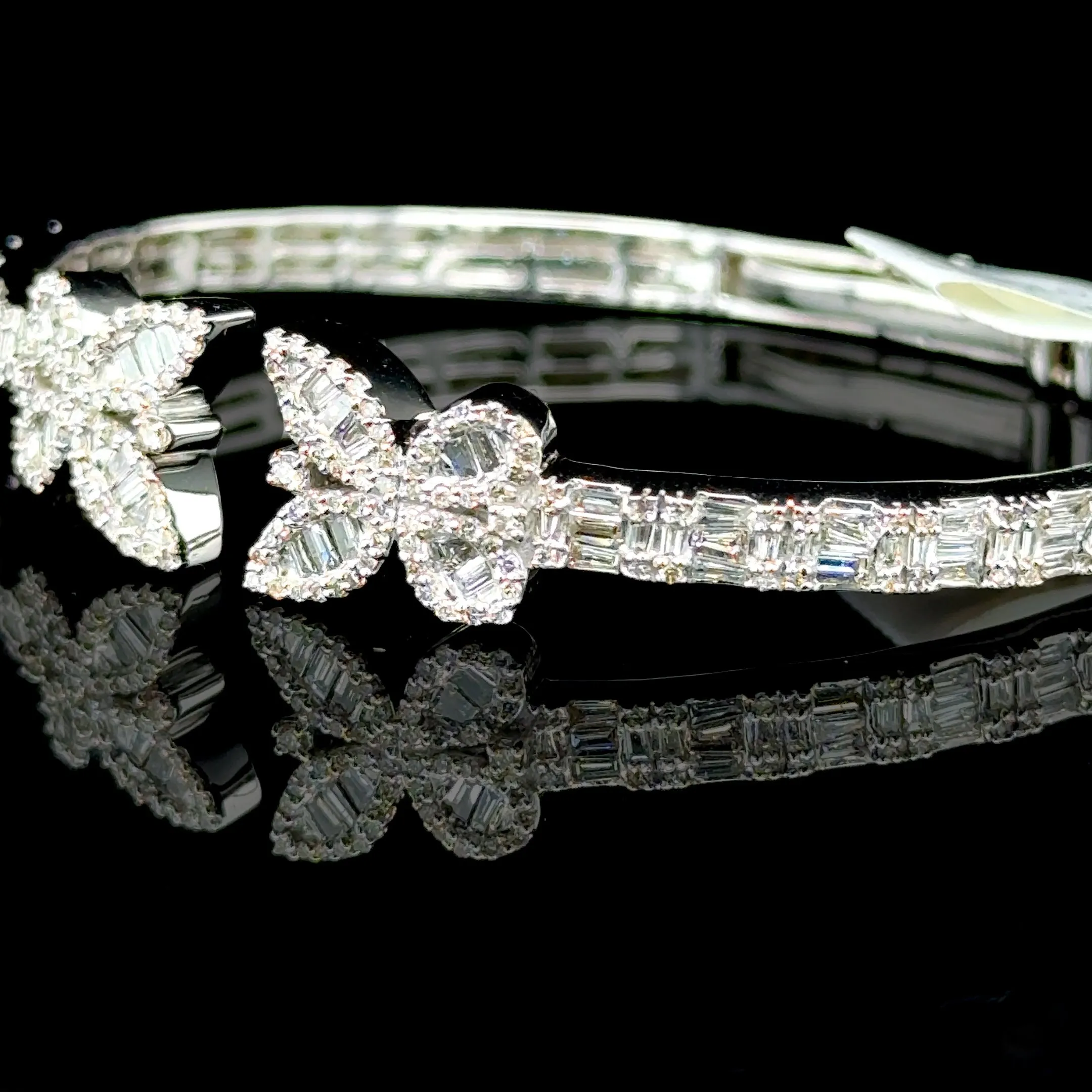 10K White Gold Diamond Butterfly Bangle (2.19ct)