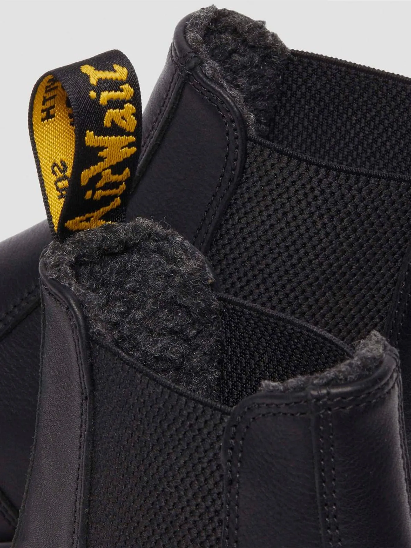 2979 Grizzly Black Boots