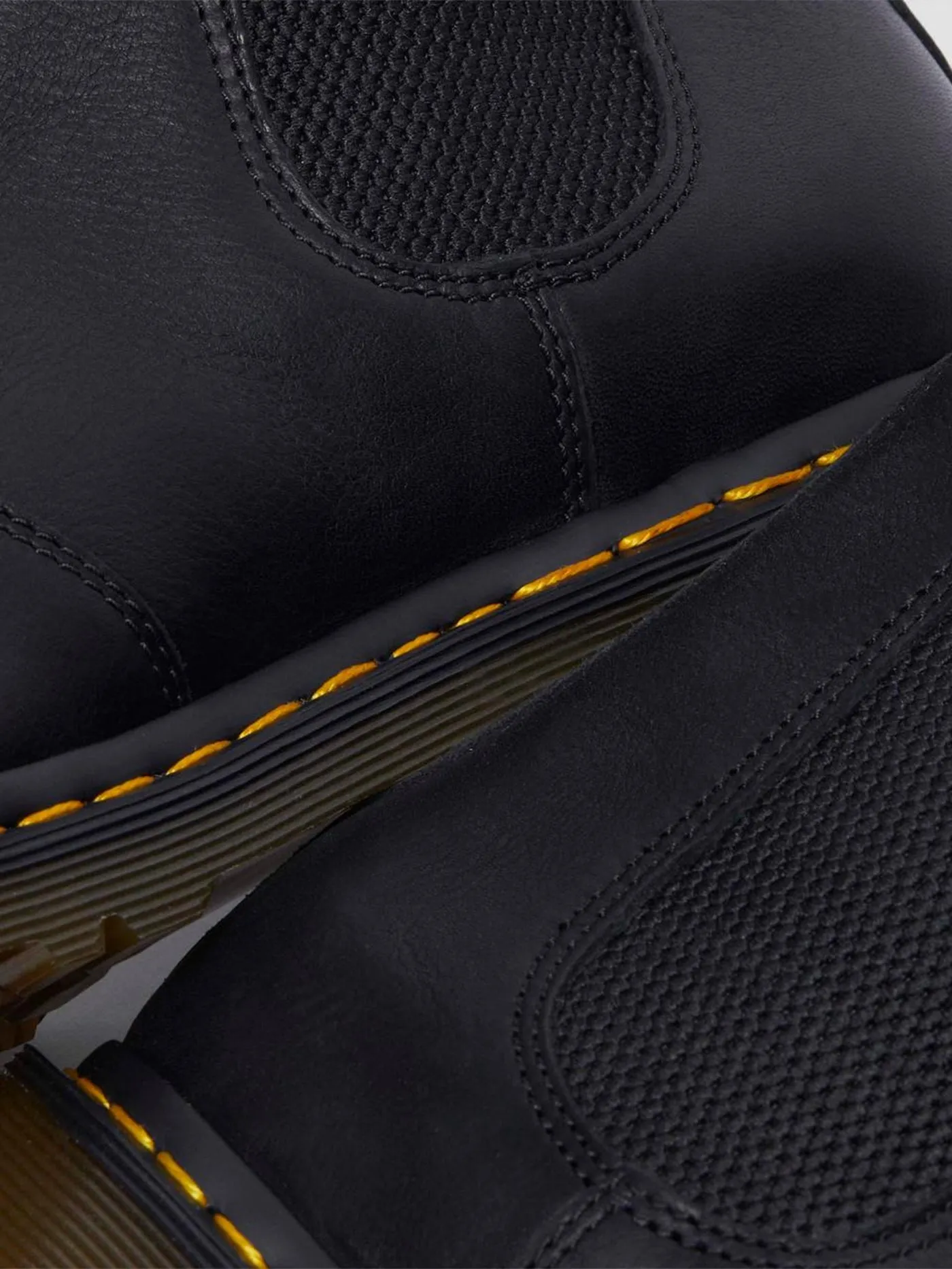 2979 Grizzly Black Boots