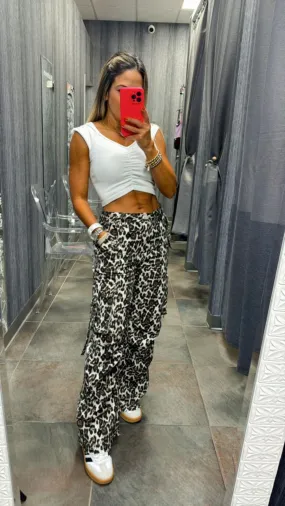 3456 Cargo leopard print pants