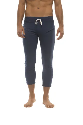 4/5 Zipper Pocket Capri Yoga Pants (Solid Royal Blue)