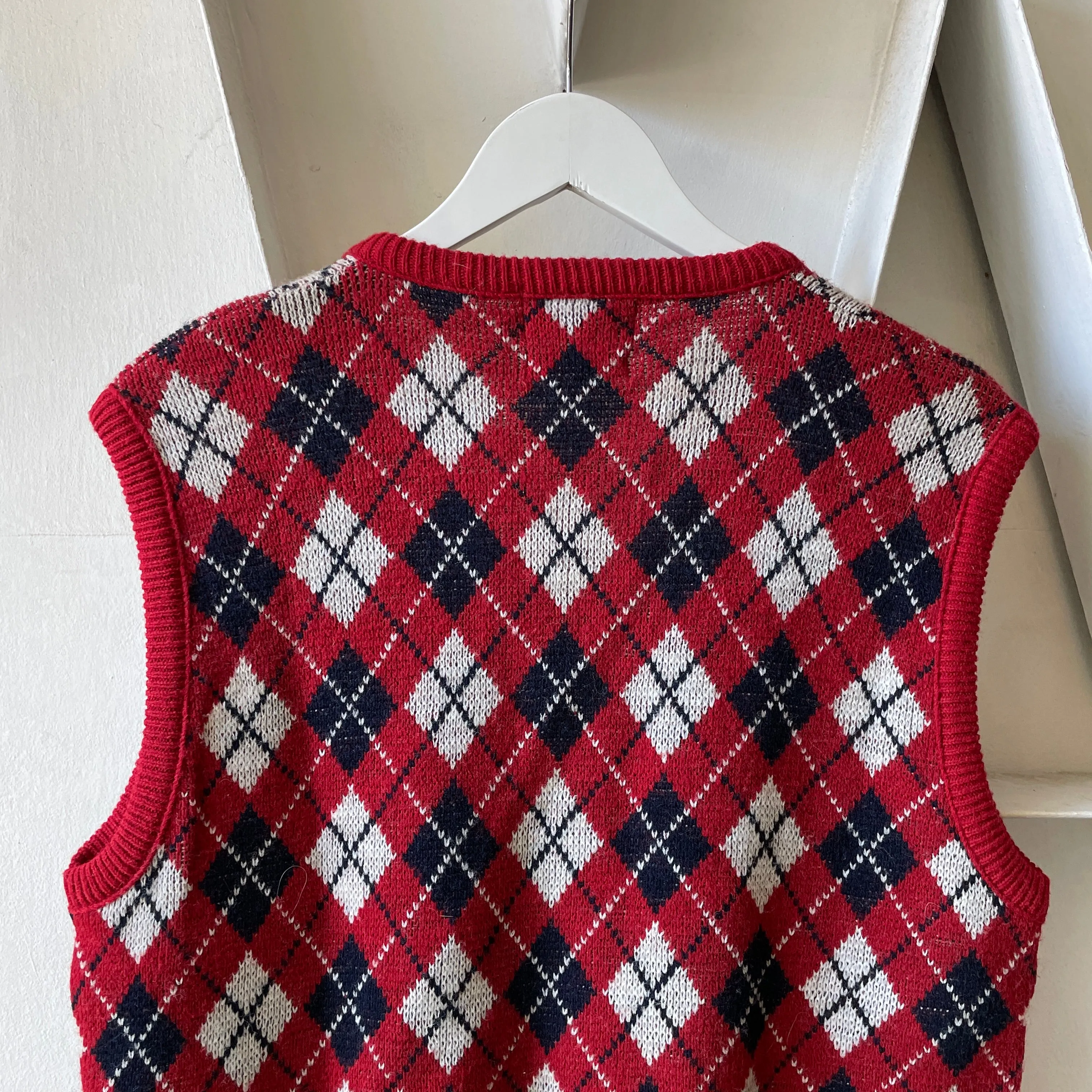 80’s Argyle Sweater Vest - Medium