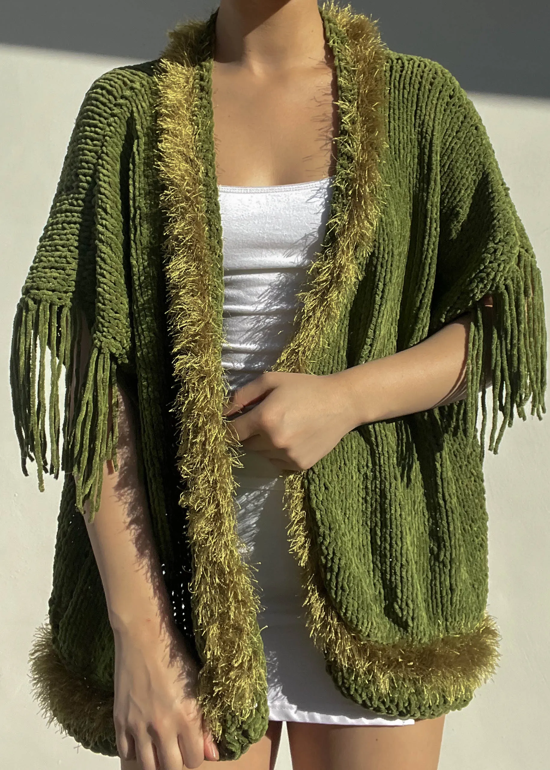 90's Green Fuzzy Trim Knit (M-XL)