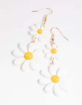 90s White Daisy Drop Earrings