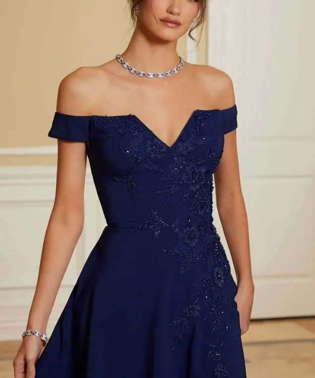 A-Line Off Shoulder Mother of the Bride Dress Evening Dresses Wedding Guest Dresses With Appliques