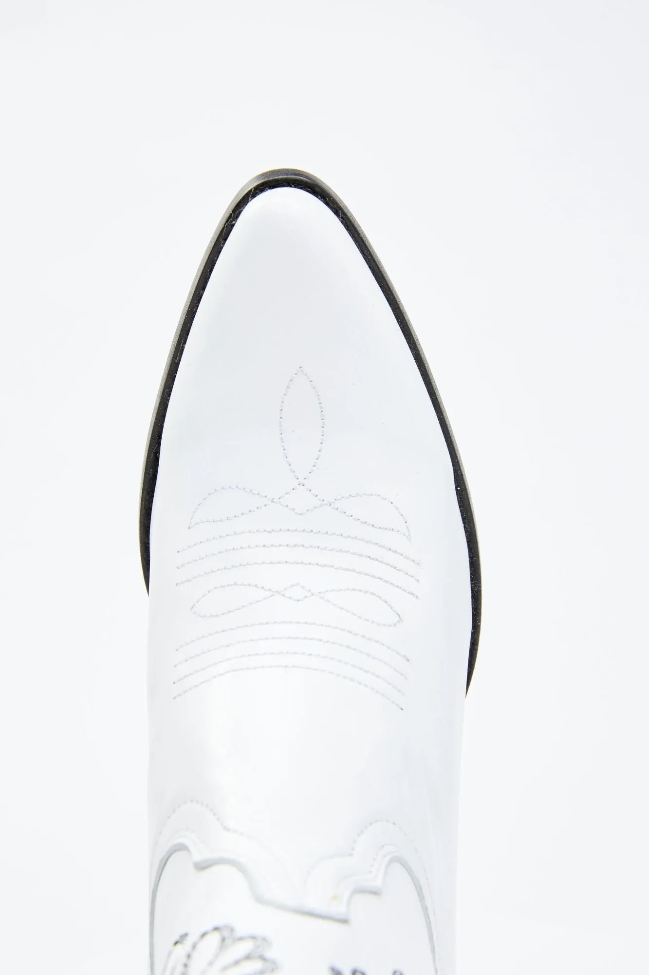 Aces White Western Boots - Round Toe