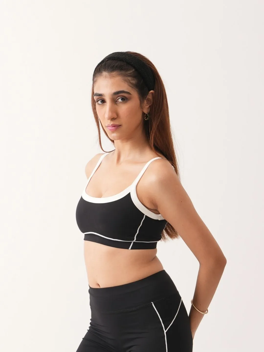 Alpha Bra in Basic Black