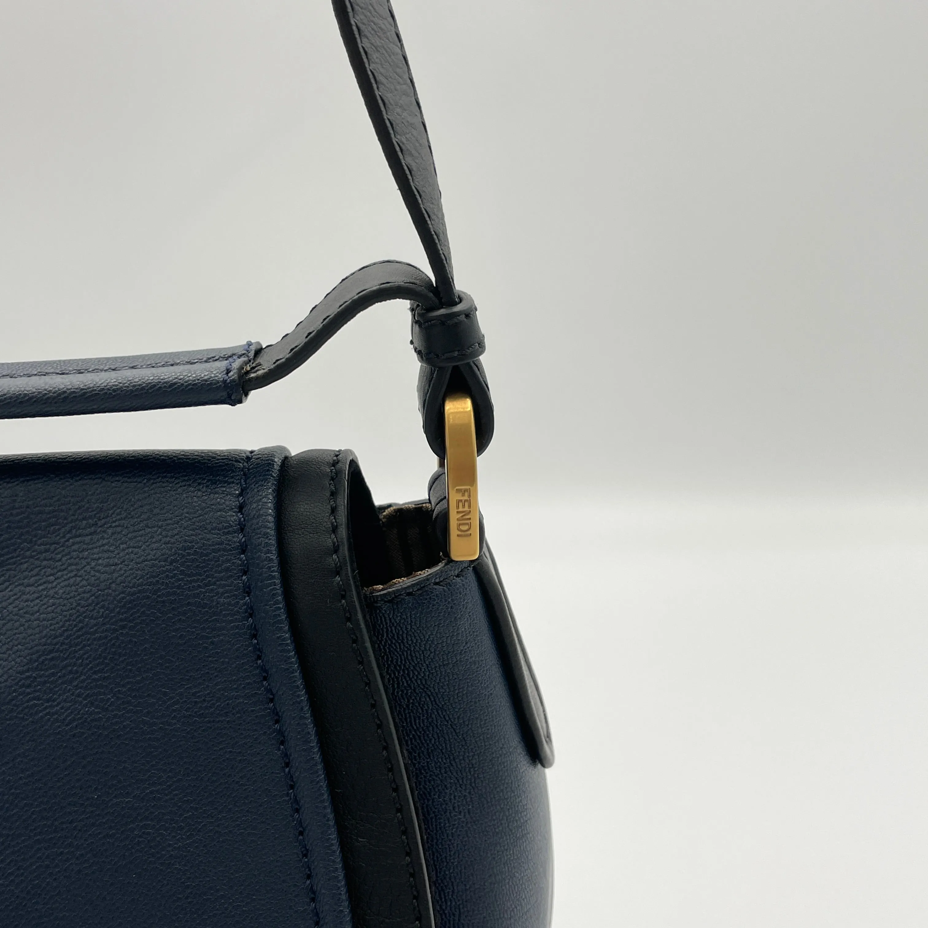 Anna Shoulder Bag Blue Shoulder Bag in Calfskin, Gold hardware