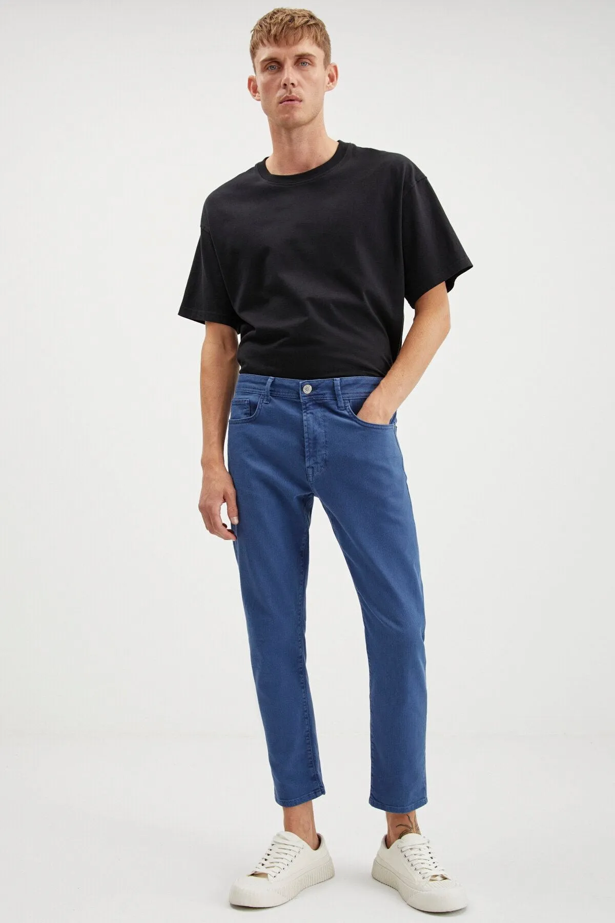 Antoni Men Tapered Fit Pipe Tota Thick textured flexible structure Magic denim jeans blue jeans