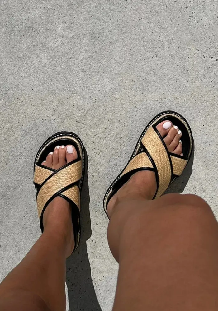 Aysha  - Natural Raffia