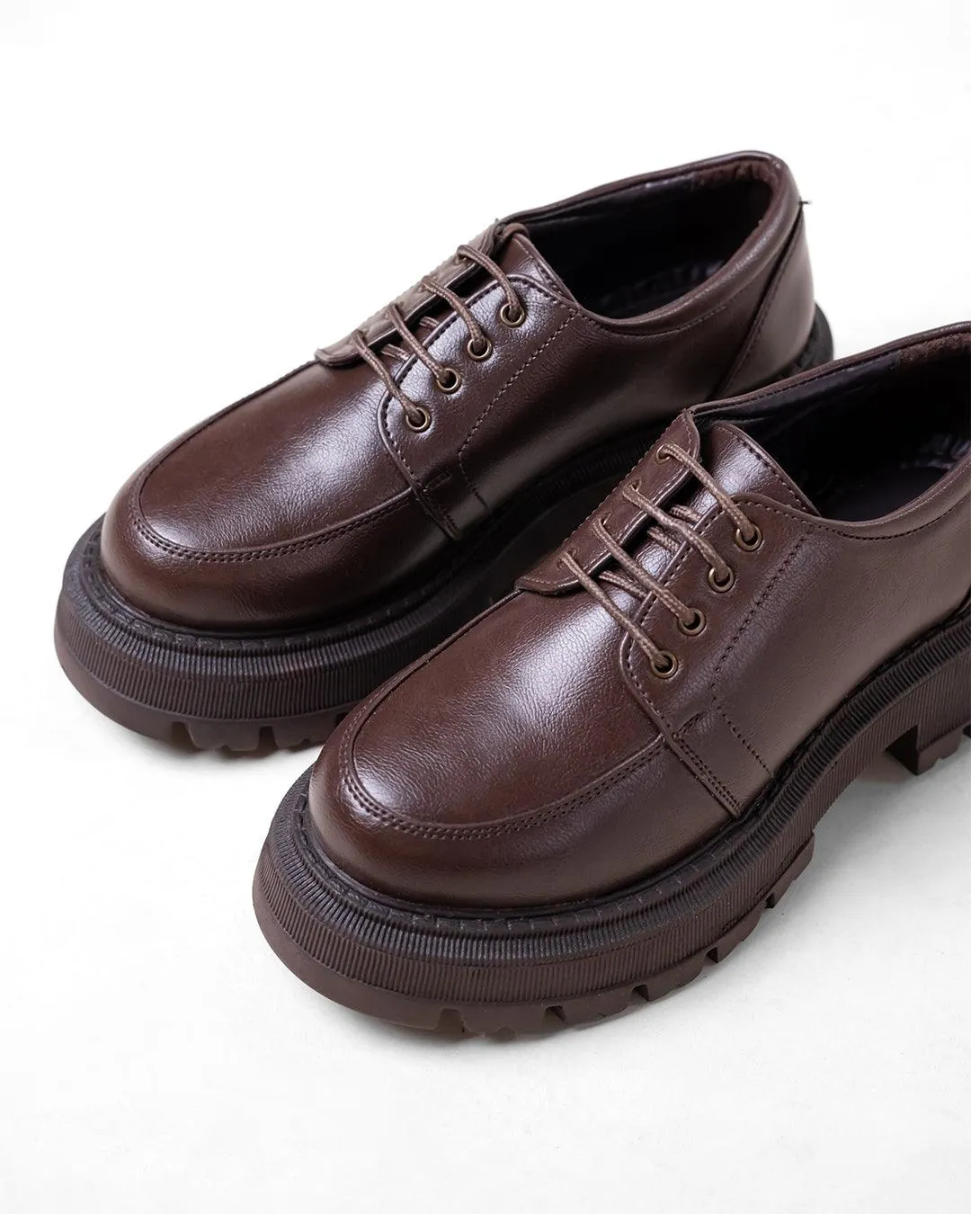 Back To School Trending Brown Oxfords