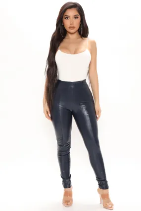 Backin' It Up Faux Leather Leggings - Navy