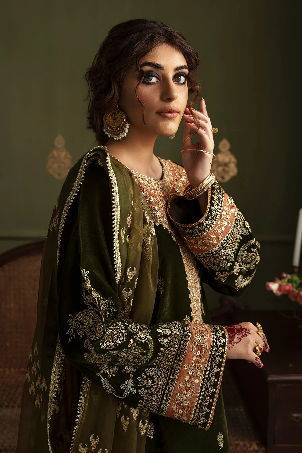 Baroque Embroidered Velvet Collection UF-461