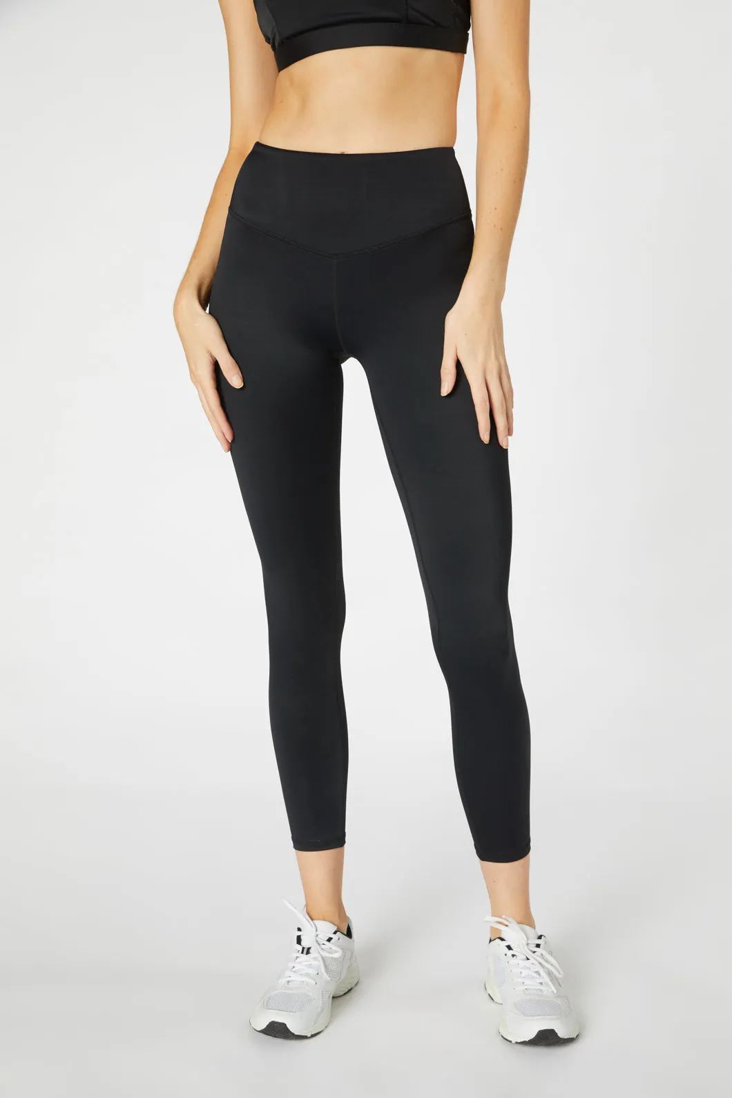 Basics 7/8 Legging