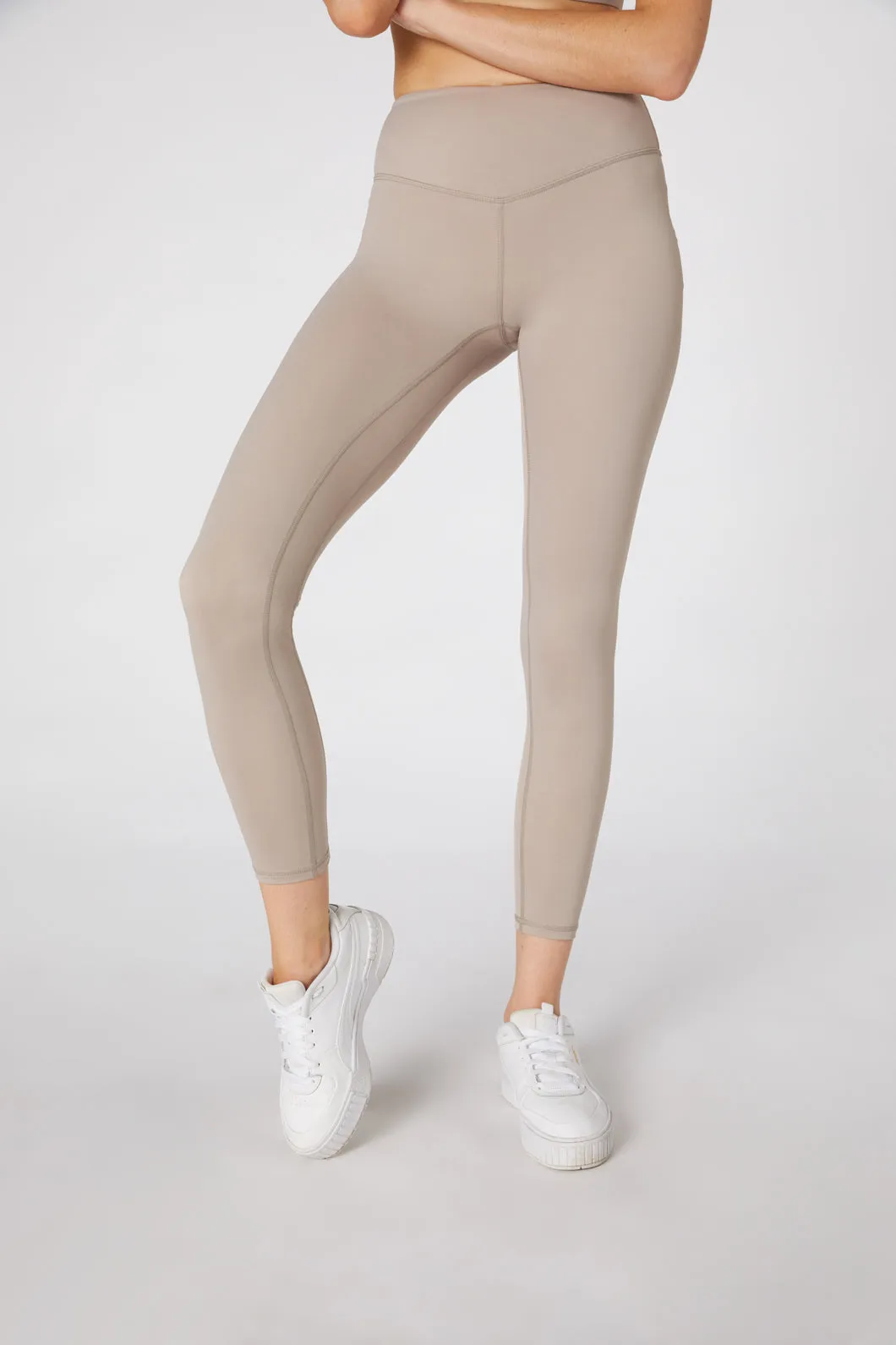 Basics 7/8 Legging