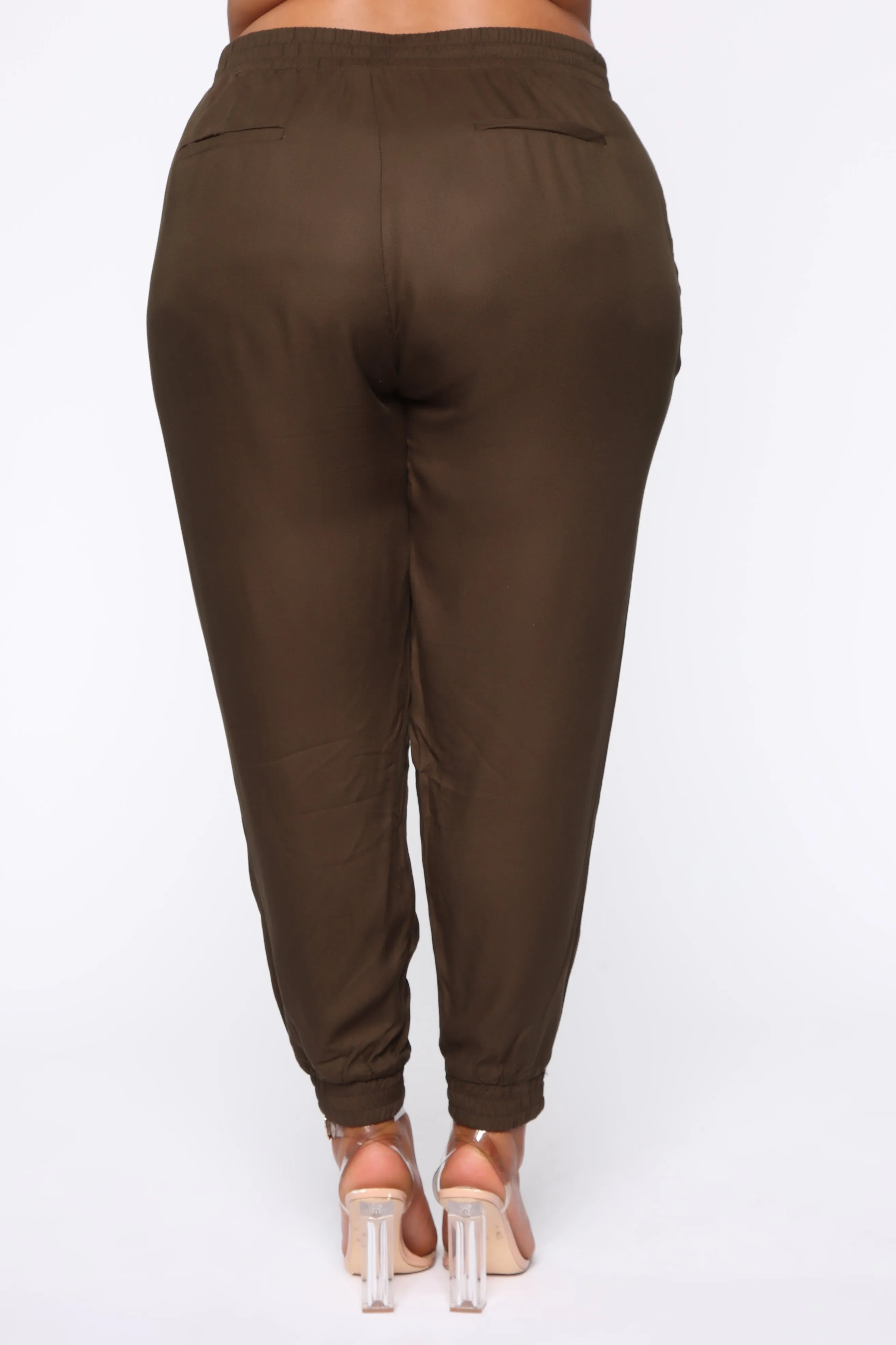 Beachy Breeze Jogger Pants - Olive