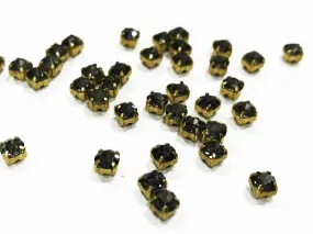 Black Circular Glass Stones with Brass Catcher (16 SS)
