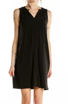 Black Sleeveless V-Neck Shift Dress