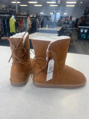 Boots Snow By Nautica  Size: 6