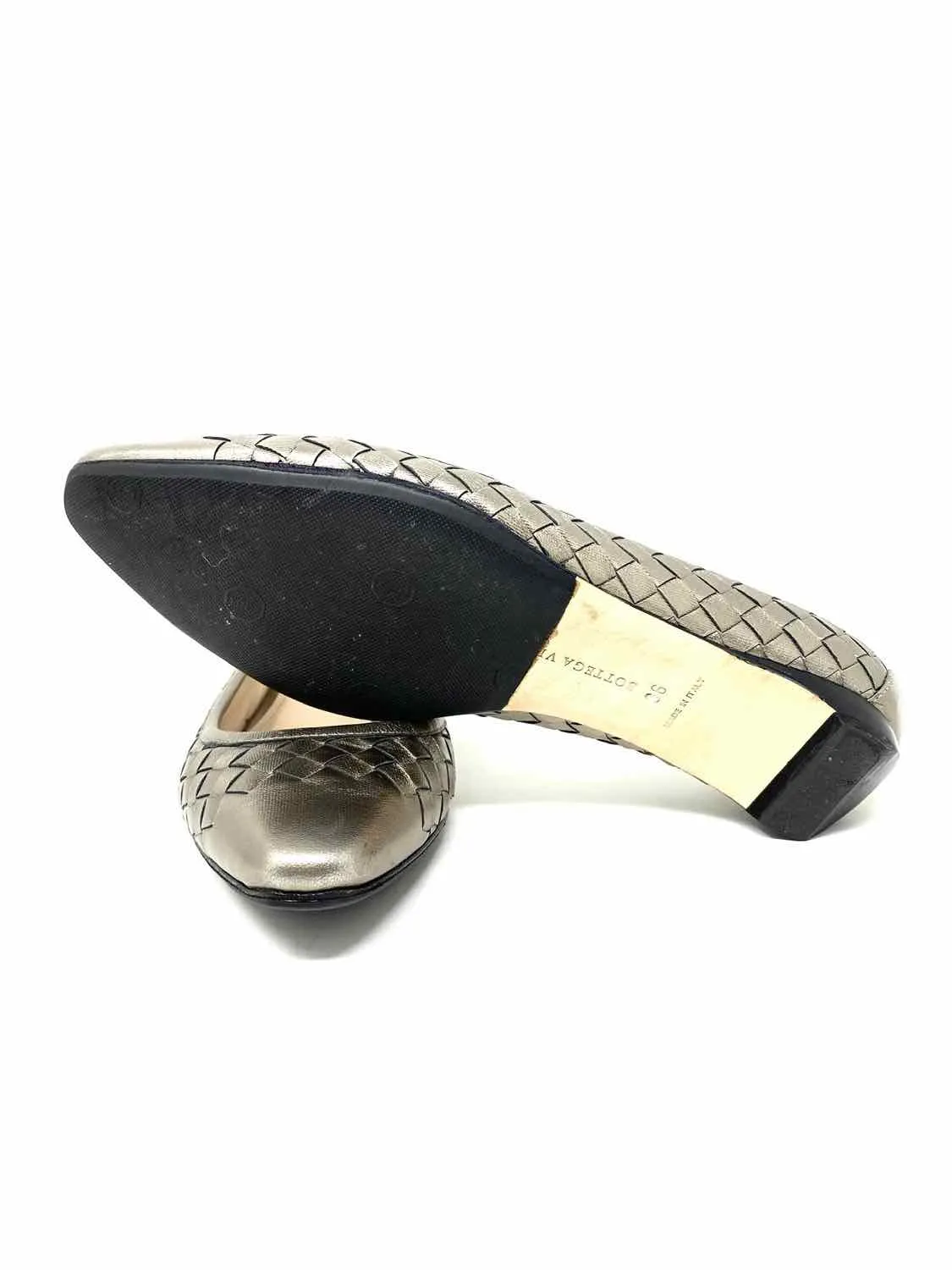 Bottega Veneta Women's Metallic woven Size 36/7 Flats