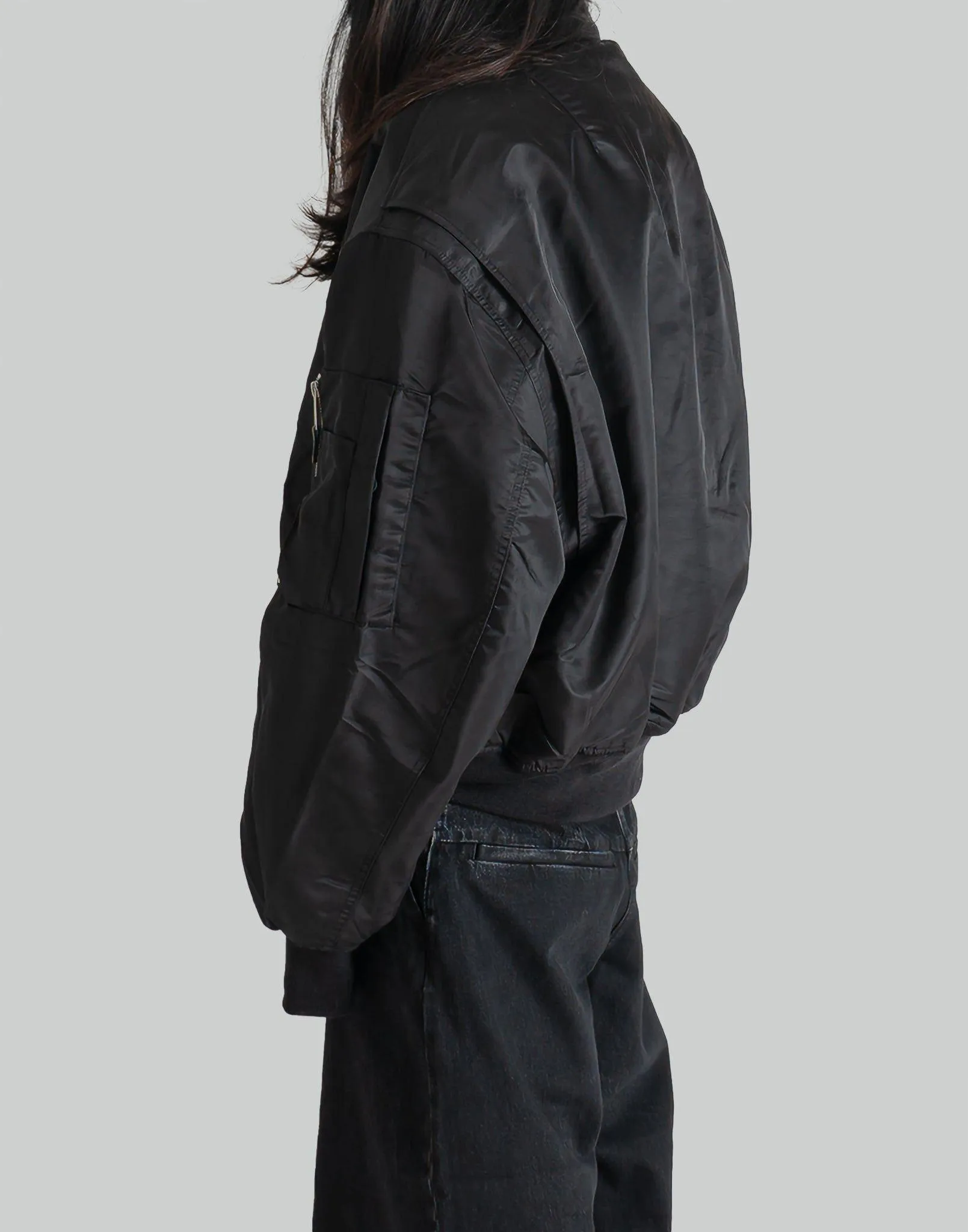 BROAD BOMBER