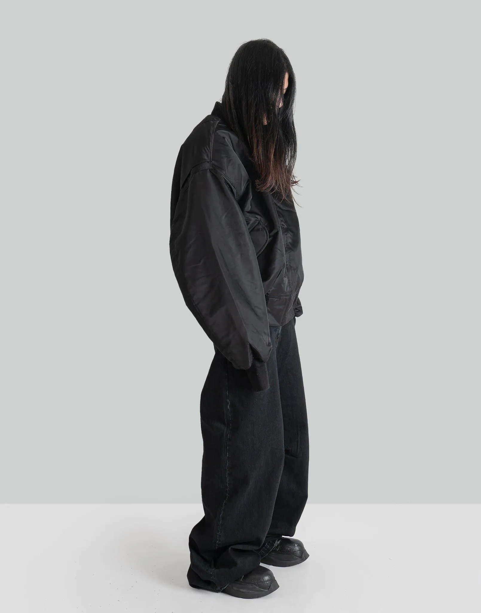 BROAD BOMBER