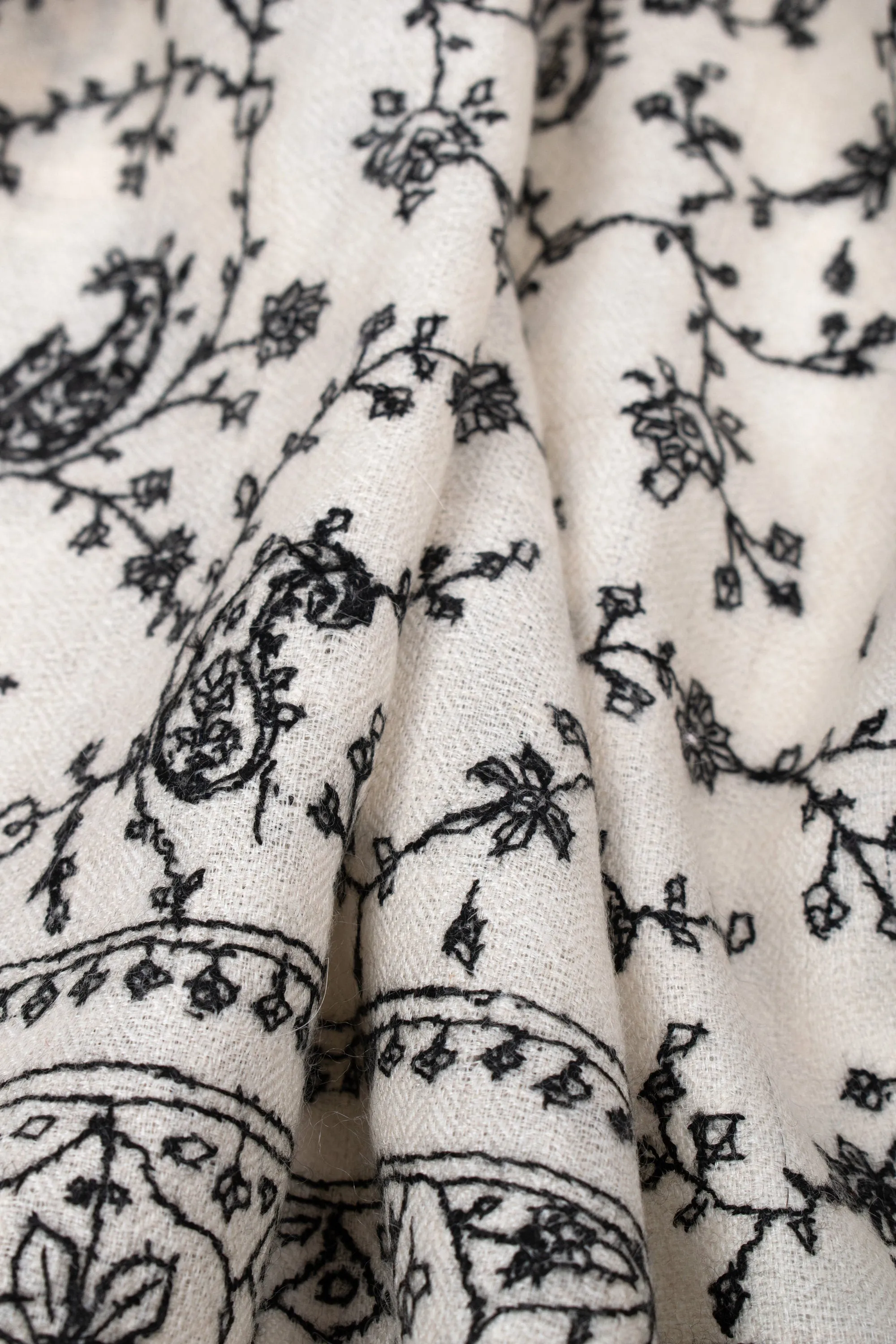 Cashmere Pashmina Scarf, Pure Cashmere Shawls, Black and White Scarves, Ivory Wrap, 28x80" - PROMISE