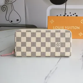CE - New Wallets LUV 019
