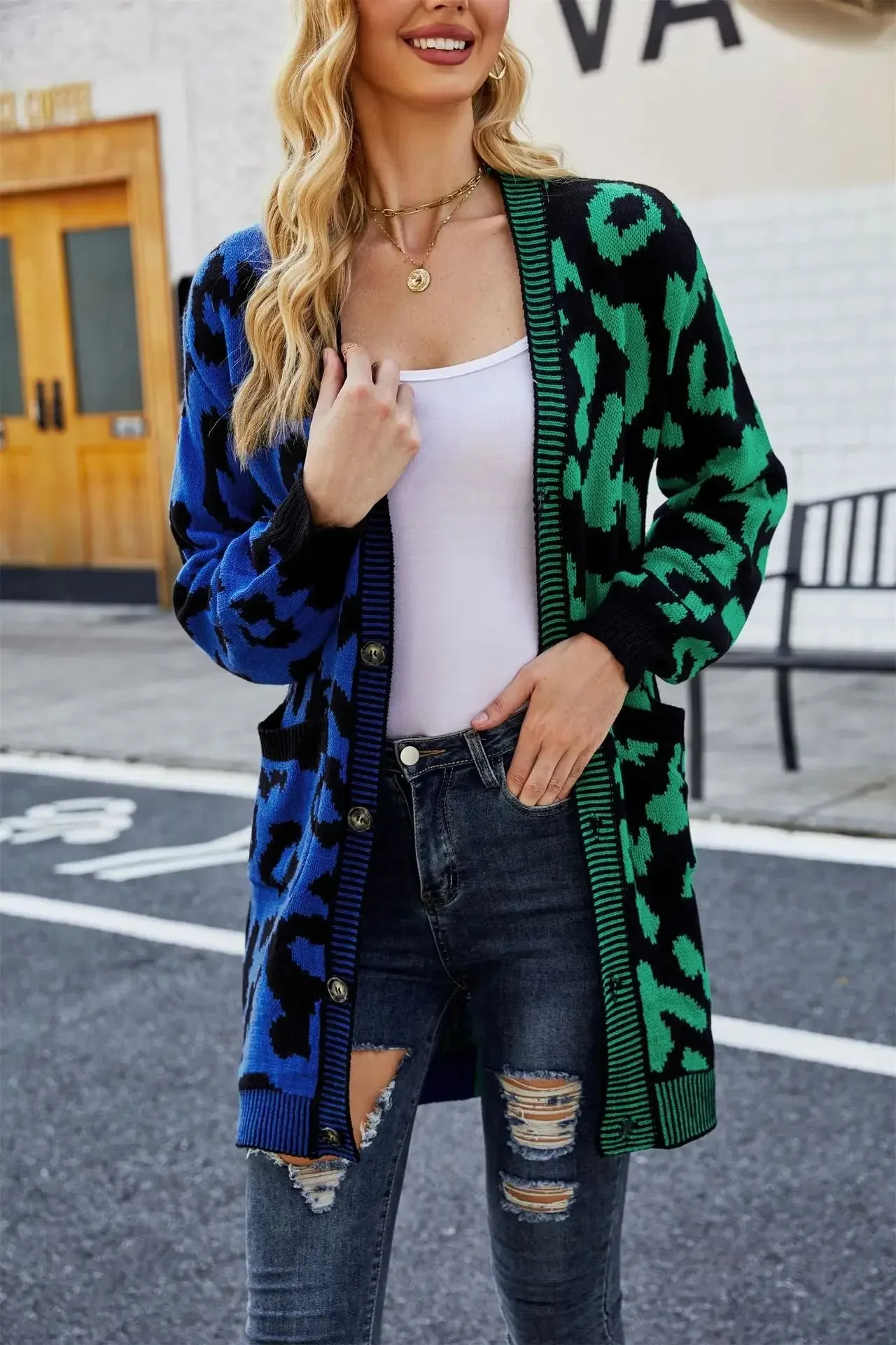 Chic Predator Print Cardigan