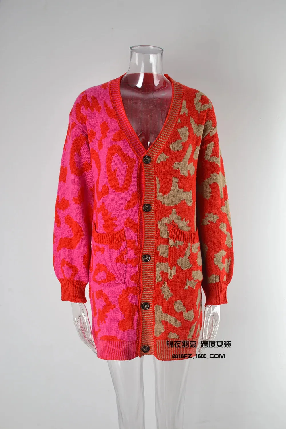 Chic Predator Print Cardigan