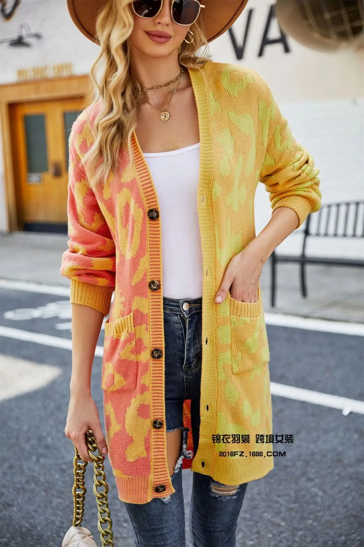 Chic Predator Print Cardigan
