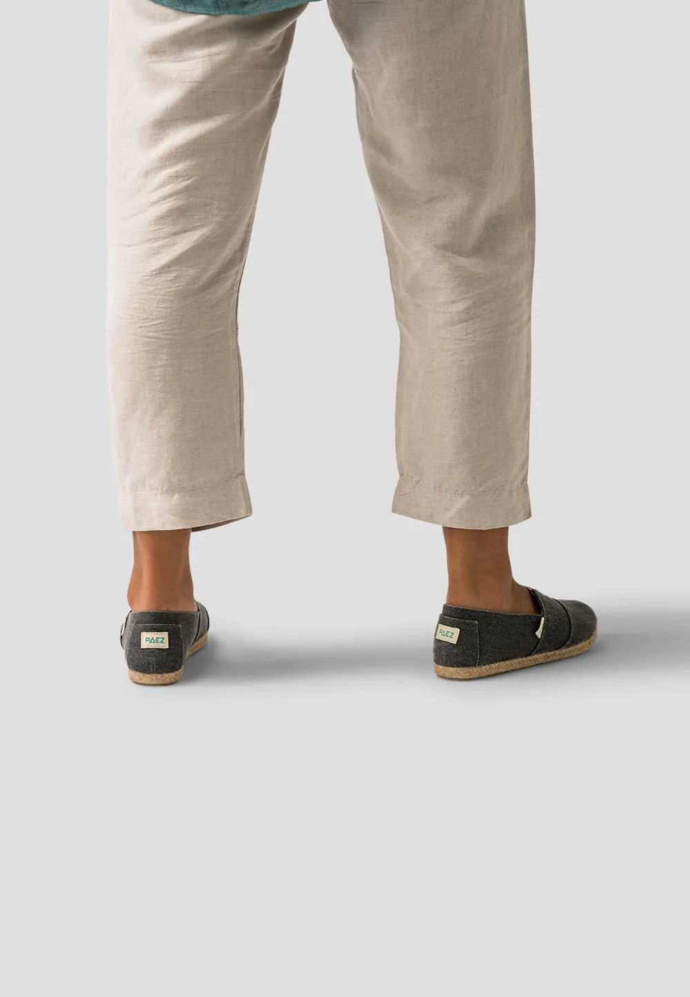 CLASSIC ESSENTIAL CHARCOAL