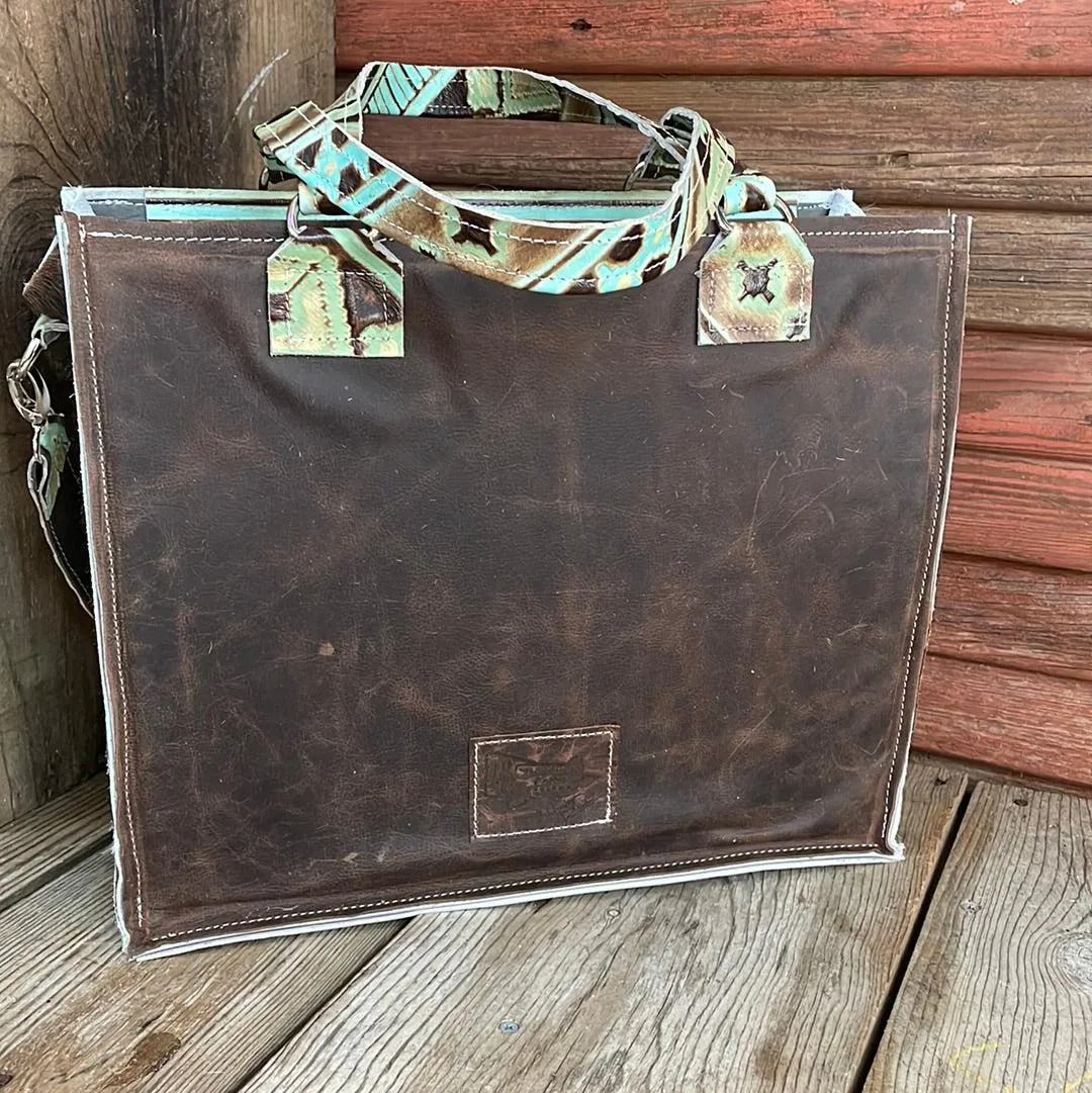 Clerk - Tricolor w/ Sage Navajo