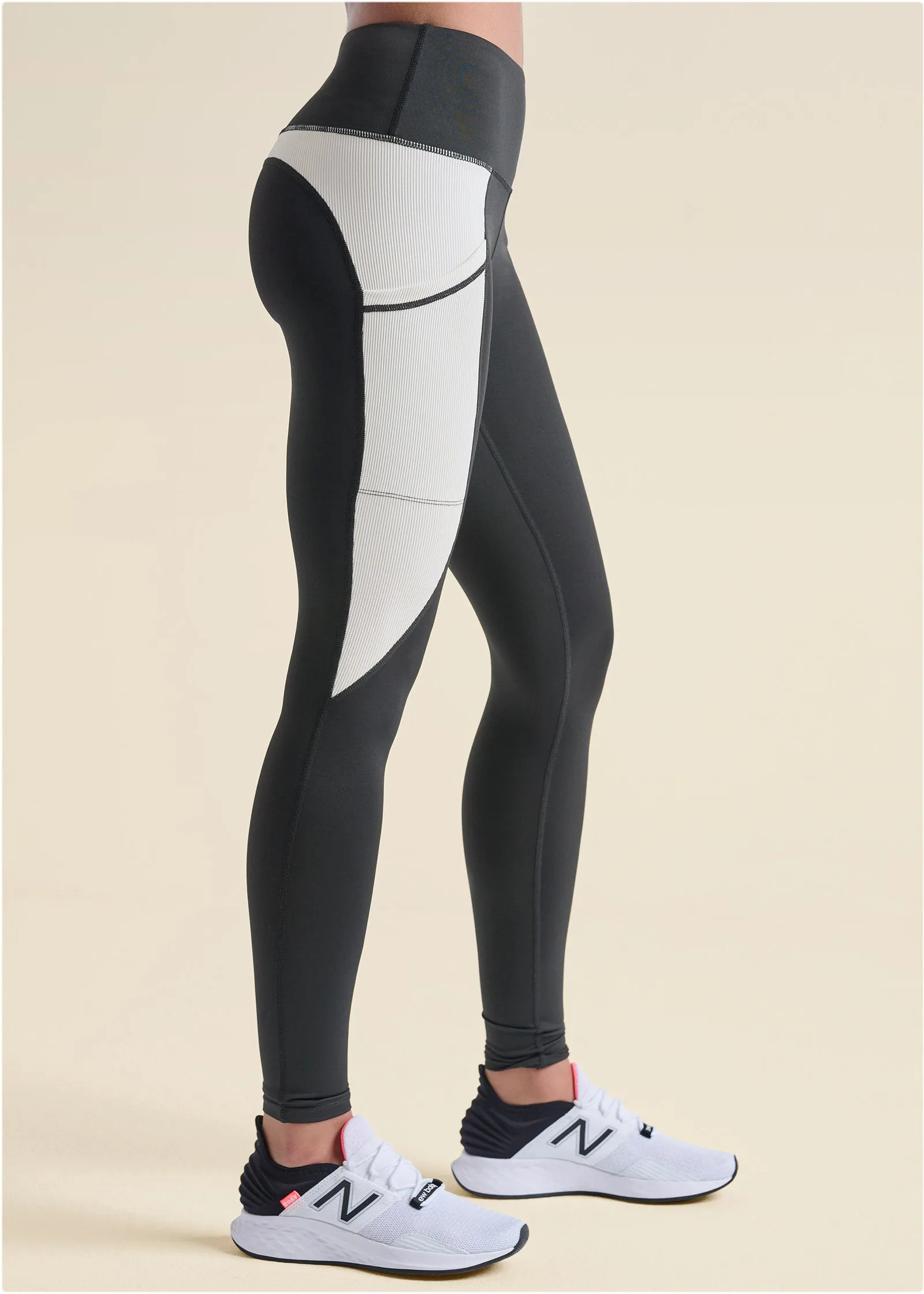 Color Block Active Leggings - Black & White