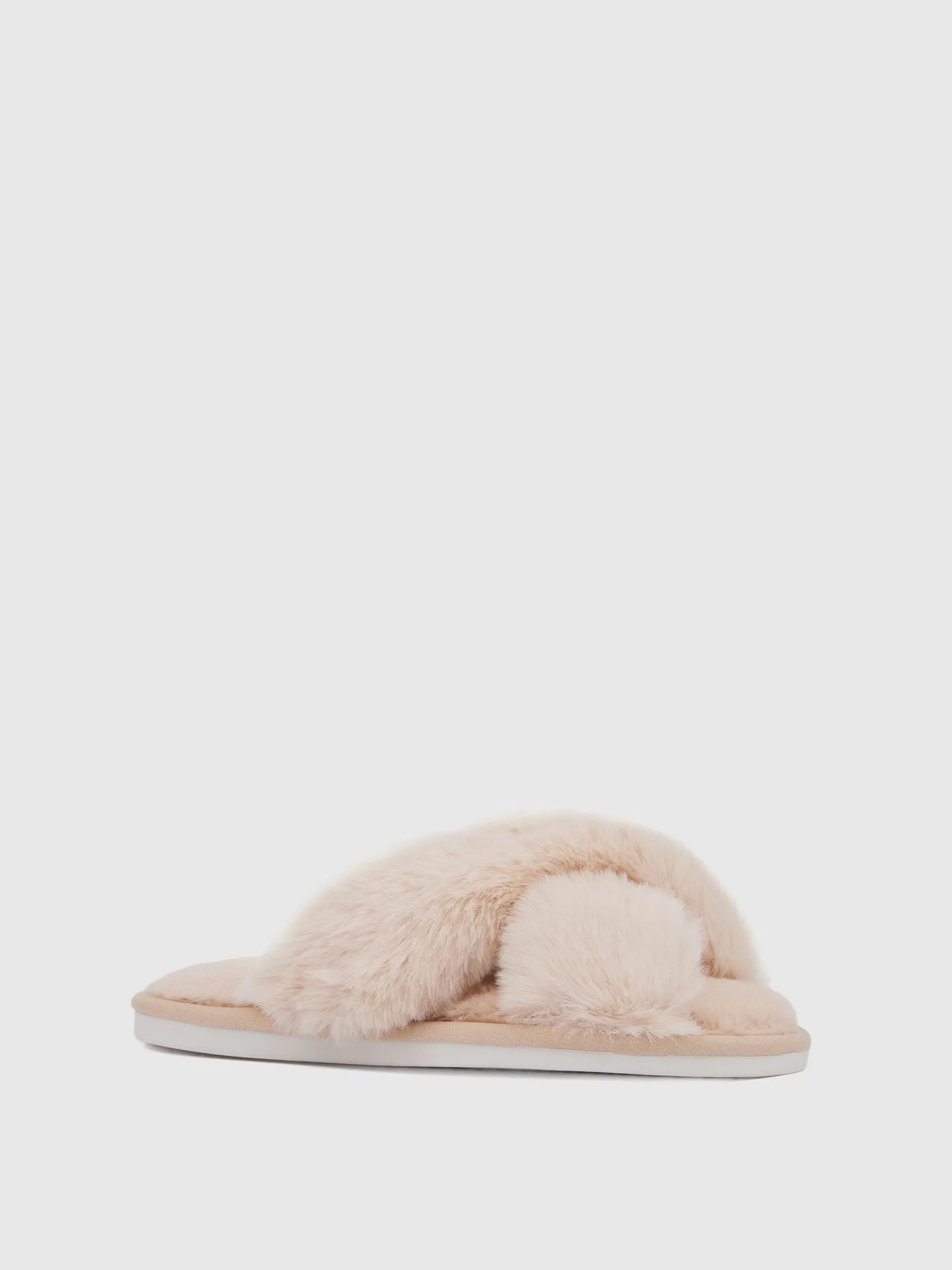 Criss Cross Slipper