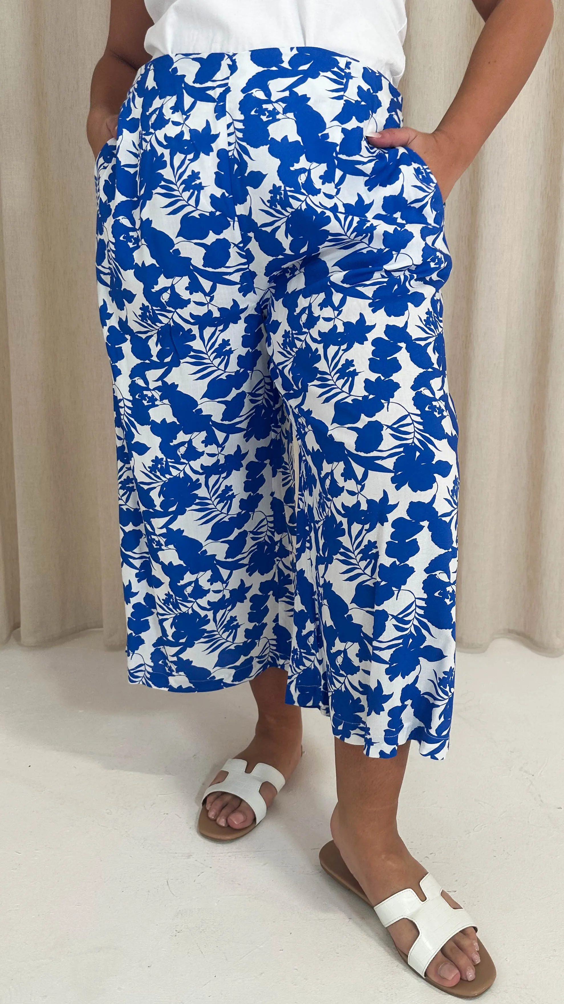 CurveWow Woven Wide Leg Culottes Blue Floral