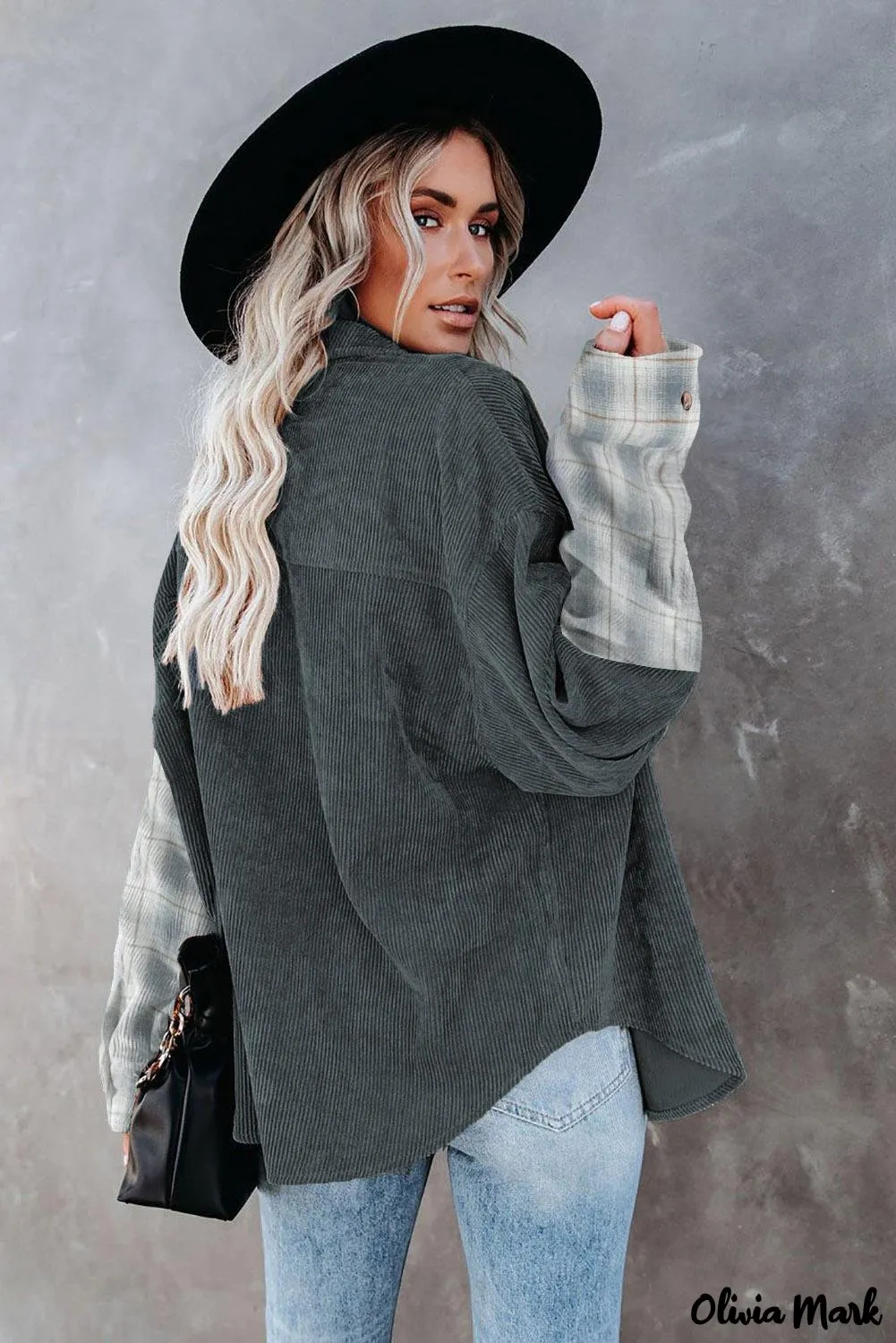 Deanwangkt - Oversized button-up shirt in checked corduroy
