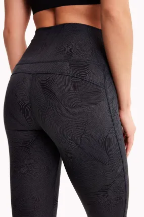 ELIANA HIGH-WAIST CROP LEGGING