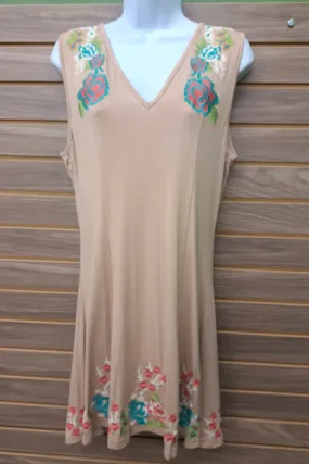 EmbroideRed sleeveless dress