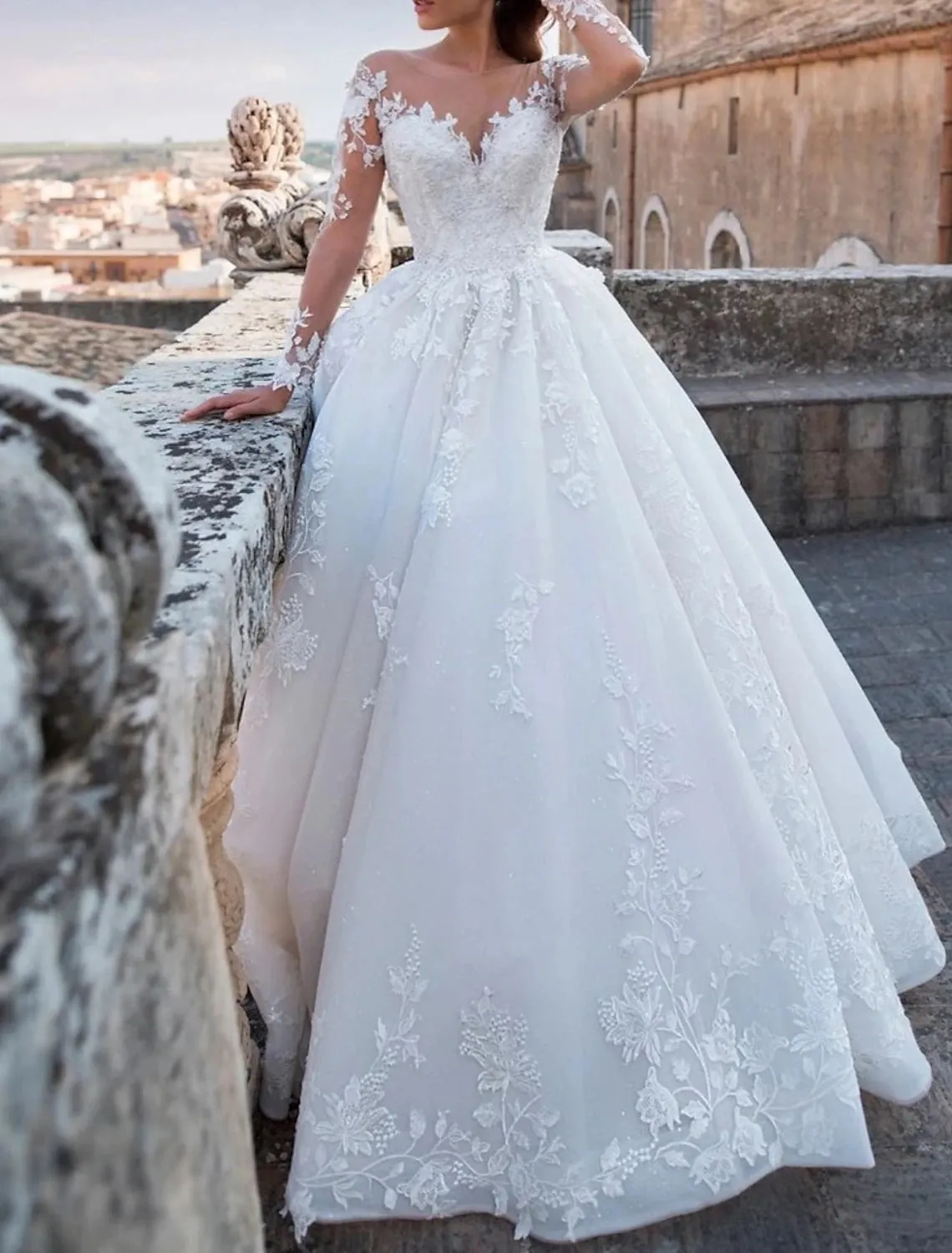Engagement Sexy Fall Formal Wedding Dresses Ball Gown V Neck Long Sleeve Chapel Train Lace Bridal Gowns With Appliques 2023 Summer Wedding Party