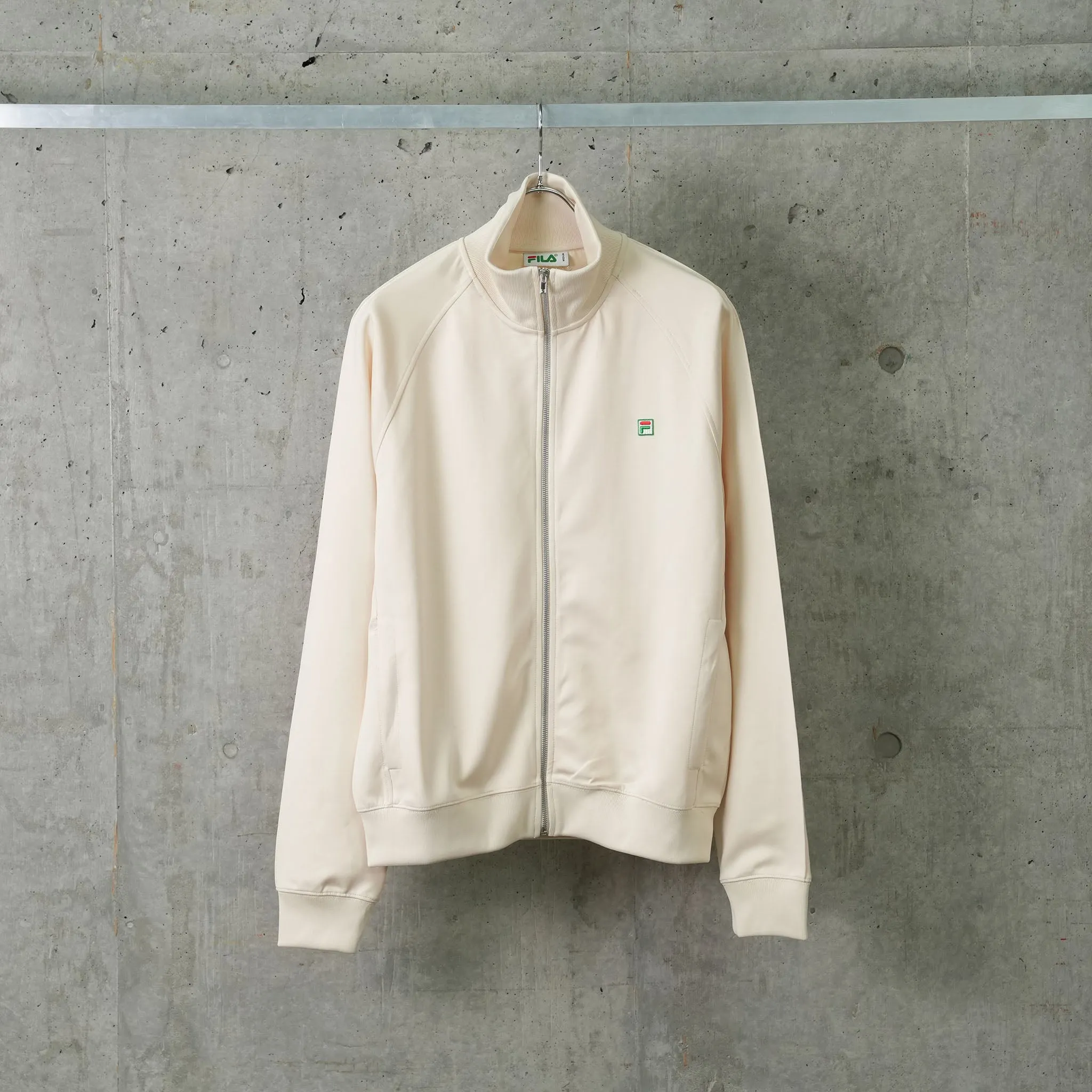 F  ACE TRACK TOP / C001:IVORY