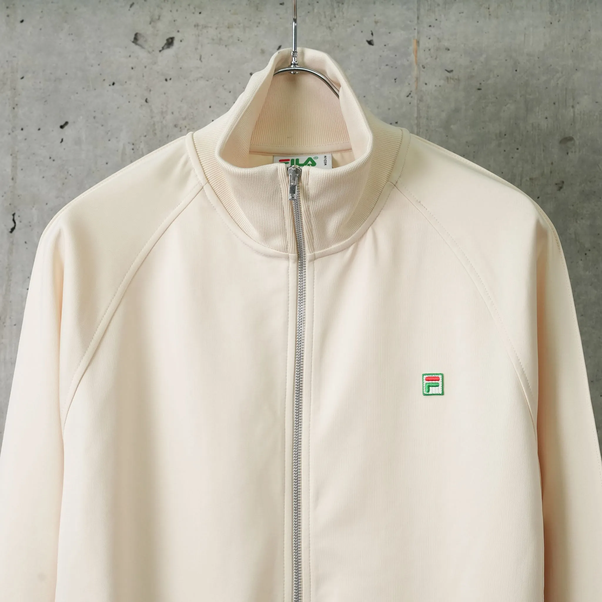 F  ACE TRACK TOP / C001:IVORY