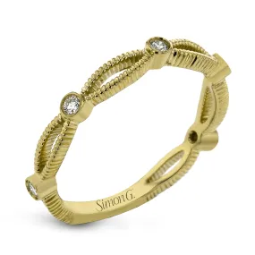 Fashion Ring in 18k Gold with Diamonds