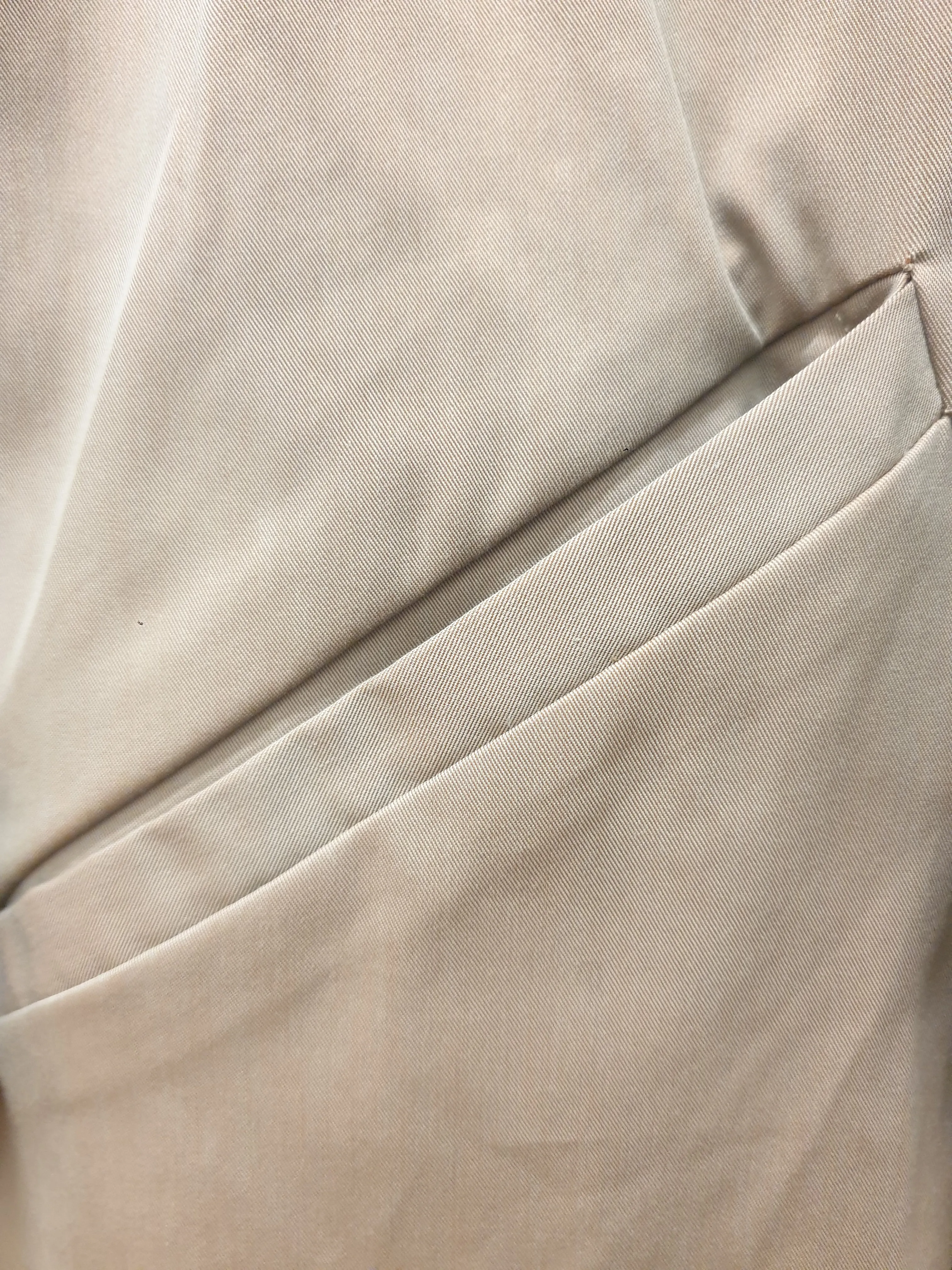 Fate   Becker tan trench coat size M/L