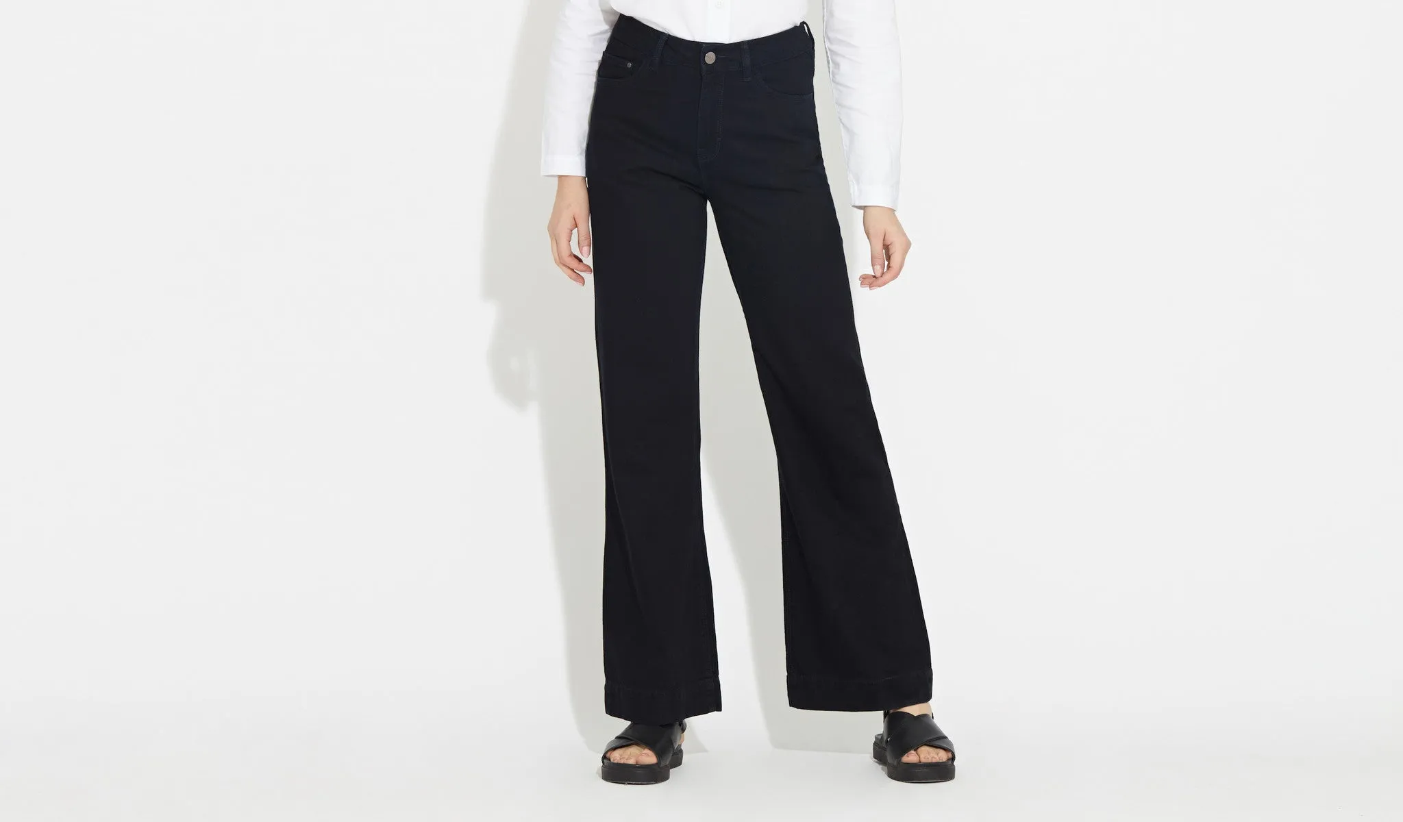 Fenn | Flared Jean - Solid Navy