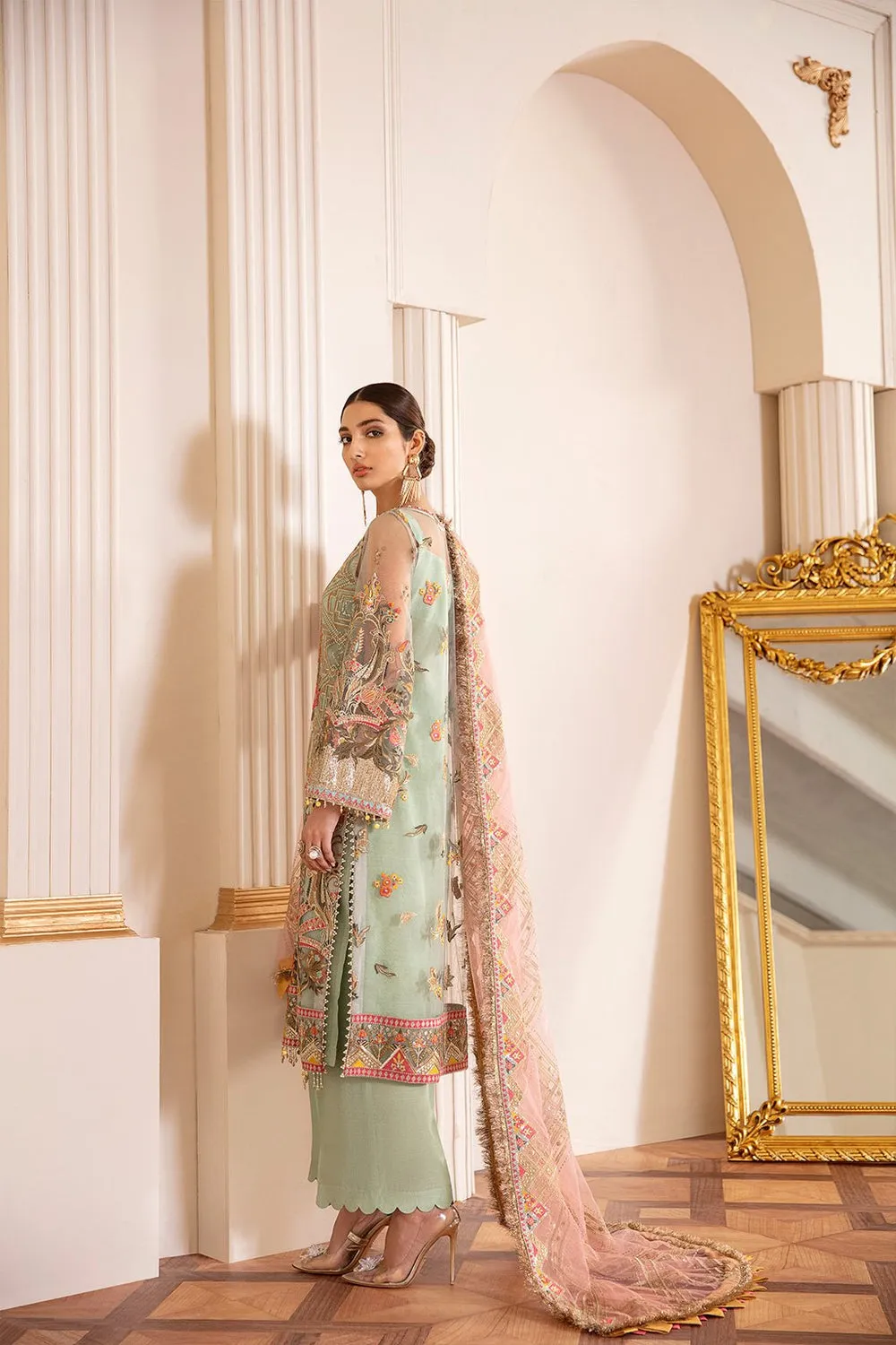 Festive '23 - Embroidered Net Ch07-01