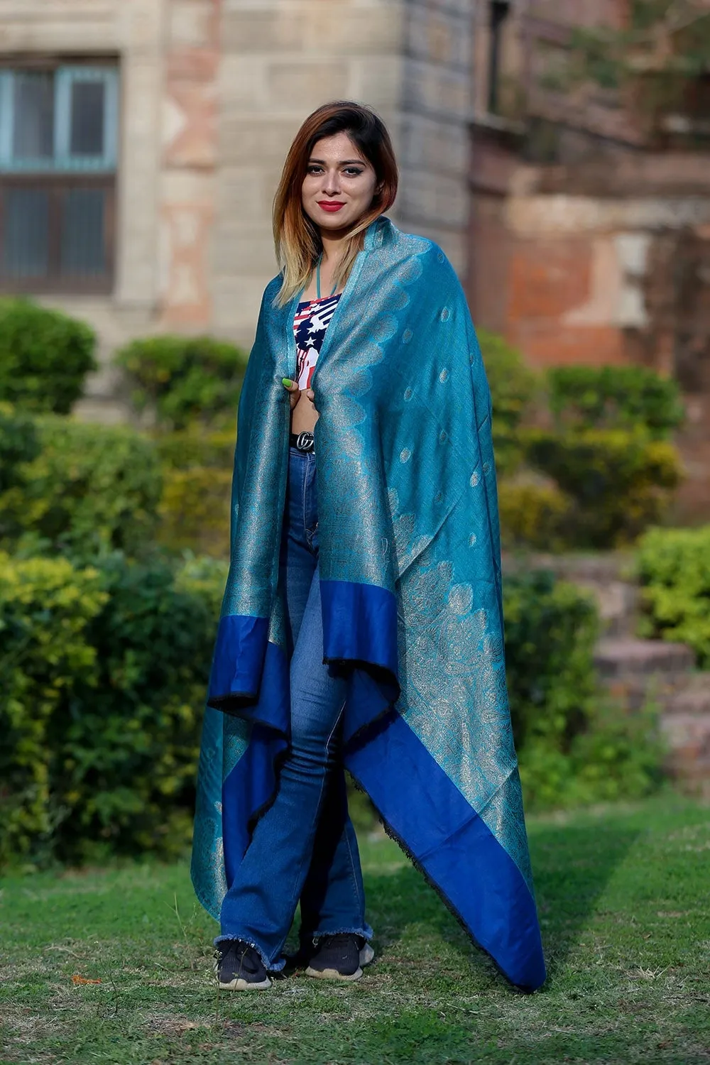 FIROZI SHAWL DEFINES ROYAL AND LUXURIOUS EXTREMELY COMFORTABLE FOR ALL EVENTS
