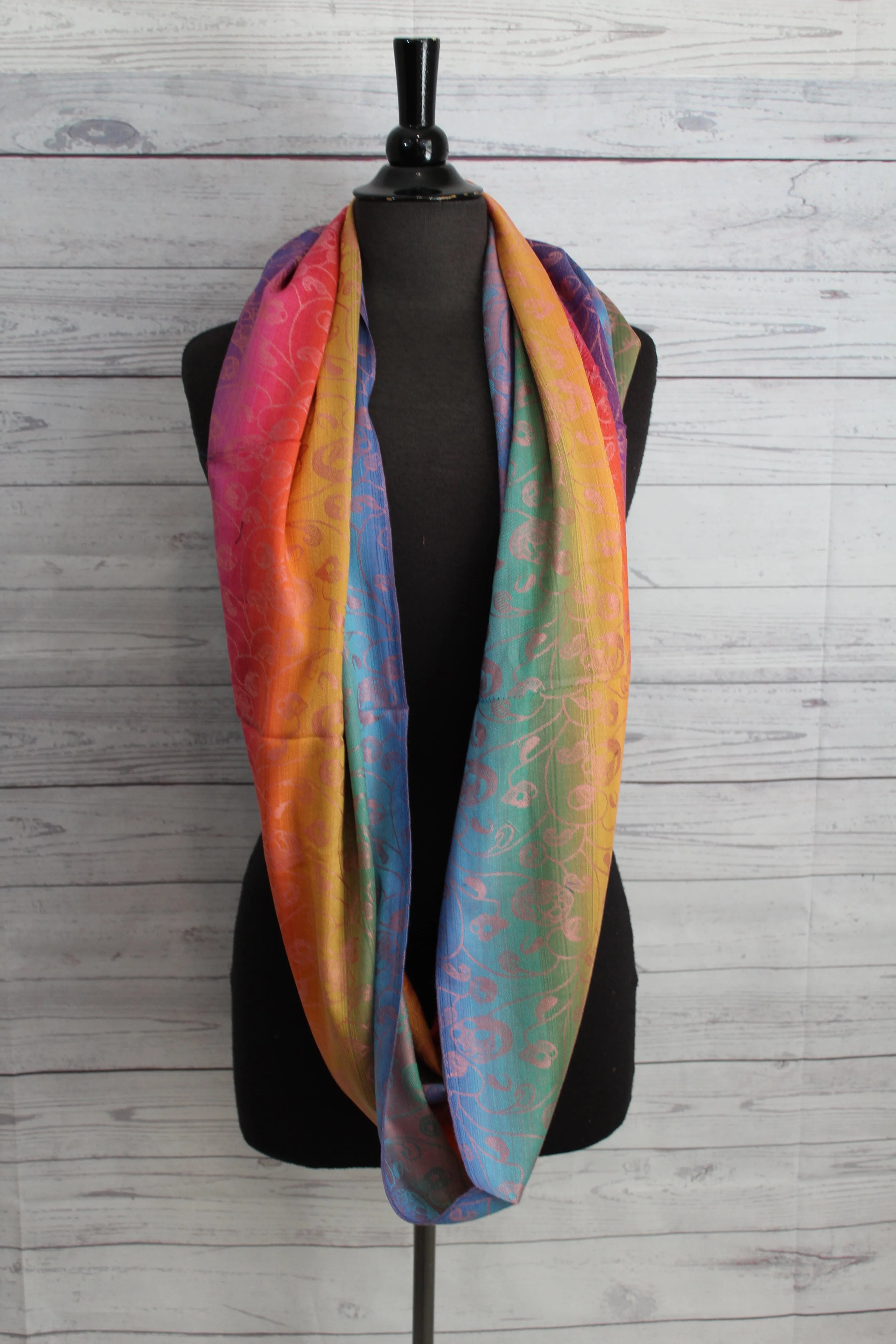 Floral Bright Infinity